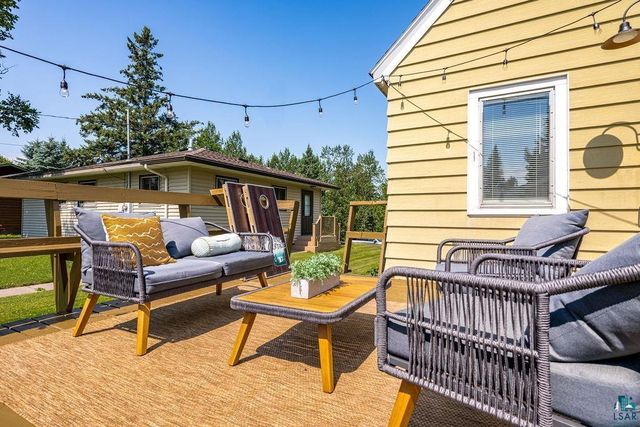 32 Laurel Avenue, Superior, WI 54880