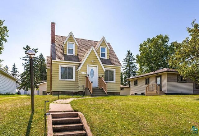 32 Laurel Avenue, Superior, WI 54880