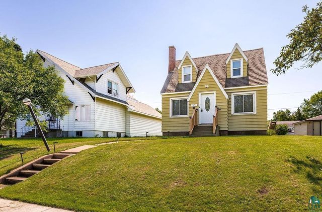 32 Laurel Avenue, Superior, WI 54880
