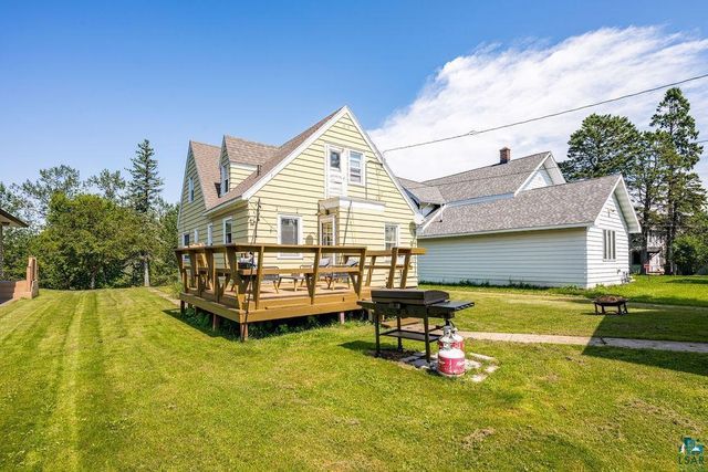 32 Laurel Avenue, Superior, WI 54880