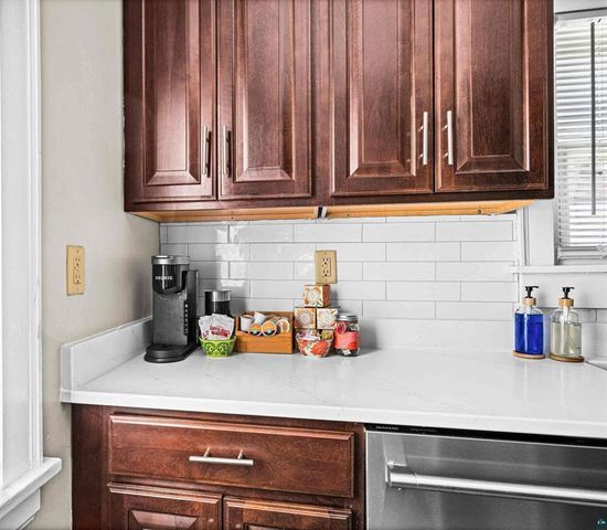 32 Laurel Avenue, Superior, WI 54880