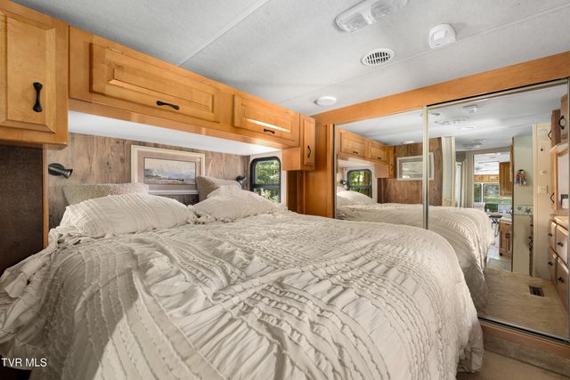 5931 Big Dry Run Road, Mountain City, TN 37683