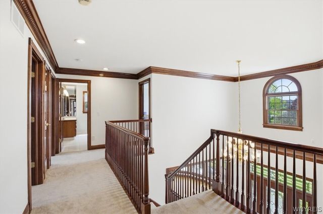 5559 Oakdale Lane, Clarence, NY 14221
