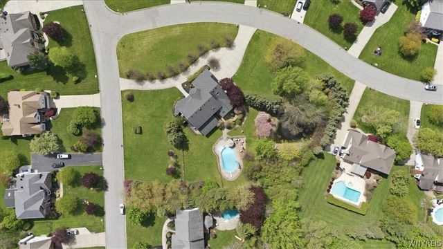 5559 Oakdale Lane, Clarence, NY 14221