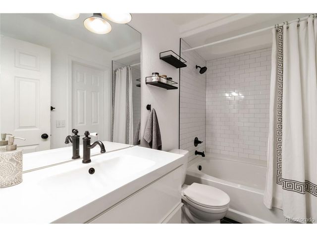 1403 Laurenwood Way, Highlands Ranch, CO 80129