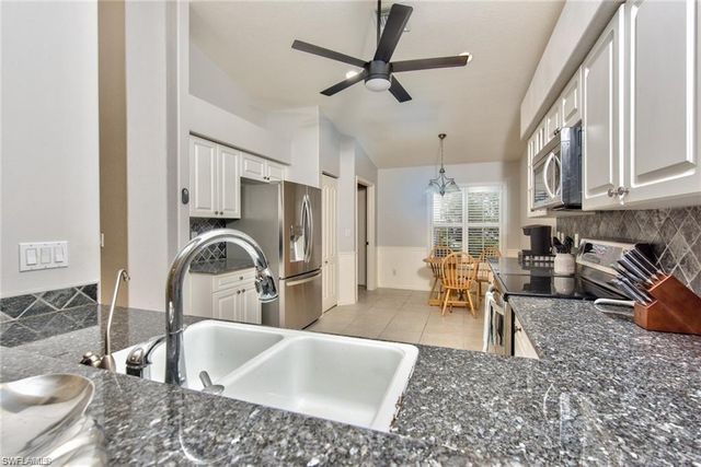 8207 Ibis Cove CIR Y, Naples, FL 34119