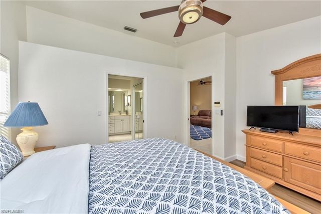 8207 Ibis Cove CIR Y, Naples, FL 34119