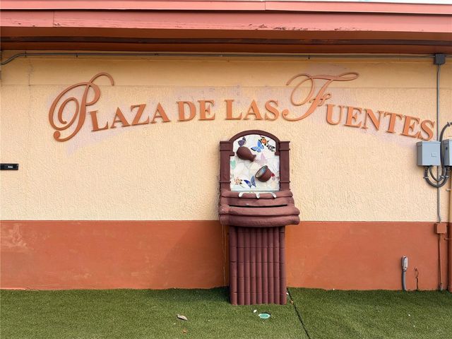 738 RIDENHOUR CIRCLE L, Orlando, FL 32809