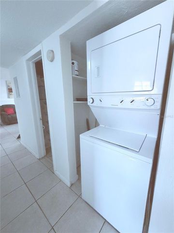 738 RIDENHOUR CIRCLE L, Orlando, FL 32809