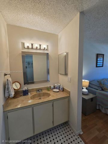 5 Rogart Cir, Boynton Beach, FL 33426