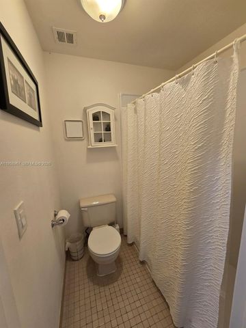 5 Rogart Cir, Boynton Beach, FL 33426