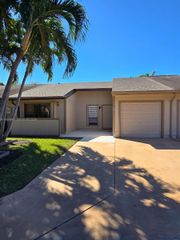 5 Rogart Cir, Boynton Beach, FL 33426