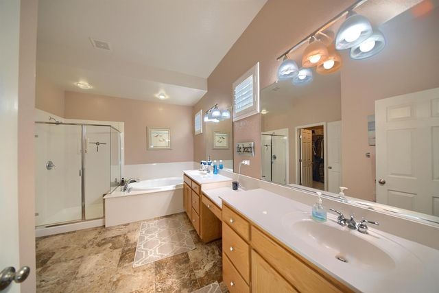 561 Branding Iron St, Oakdale, CA 95361