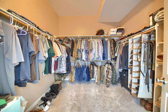 561 Branding Iron St, Oakdale, CA 95361