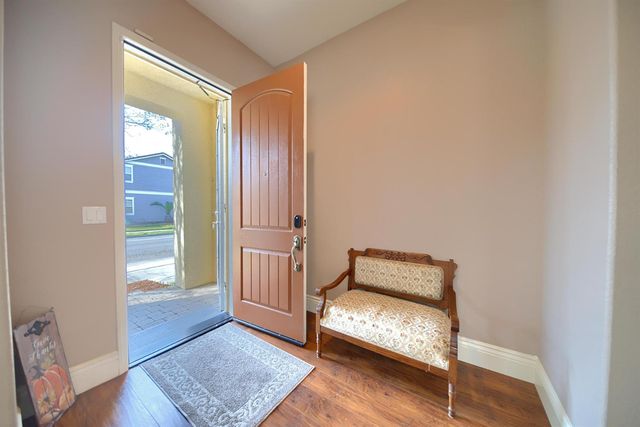 561 Branding Iron St, Oakdale, CA 95361