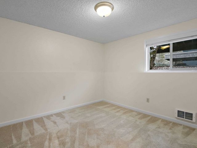 1823 W Northridge Ct, Spokane, WA 99208