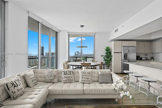 2600 E Hallandale Beach Blvd T3001, Hallandale Beach, FL 33009