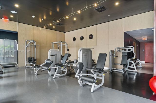 2600 E Hallandale Beach Blvd T3001, Hallandale Beach, FL 33009