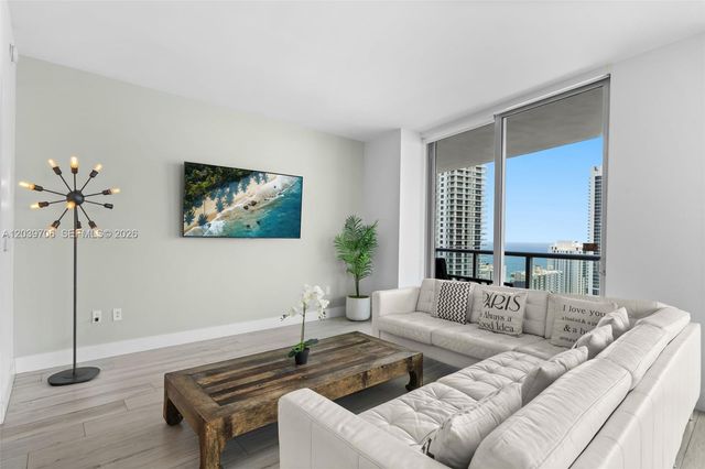 2600 E Hallandale Beach Blvd T3001, Hallandale Beach, FL 33009