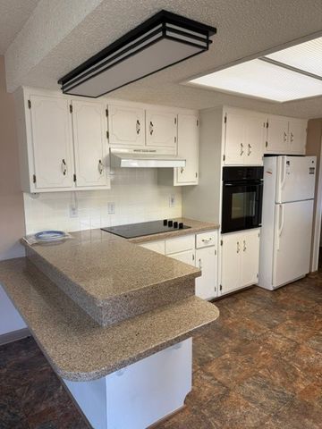 1812 SE Crouch Street, Bentonville, AR 72712