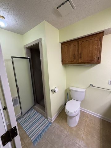 1812 SE Crouch Street, Bentonville, AR 72712