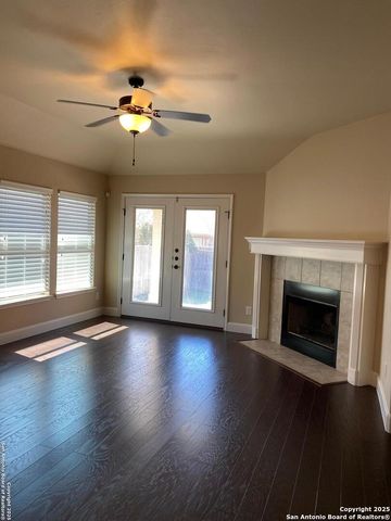 106 RETAMA RD, Boerne, TX 78006