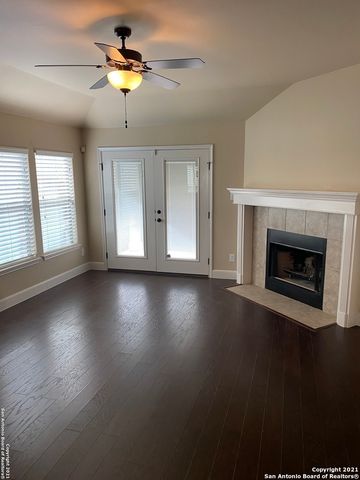 106 RETAMA RD, Boerne, TX 78006