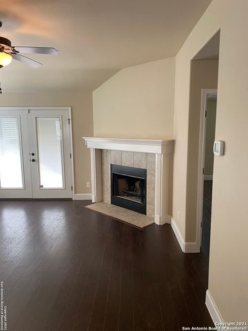 106 RETAMA RD, Boerne, TX 78006