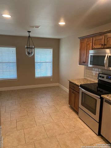 106 RETAMA RD, Boerne, TX 78006