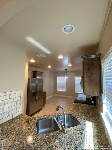 106 RETAMA RD, Boerne, TX 78006