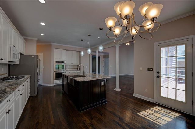3609 Lakeside Pointe NW, Kennesaw, GA 30144