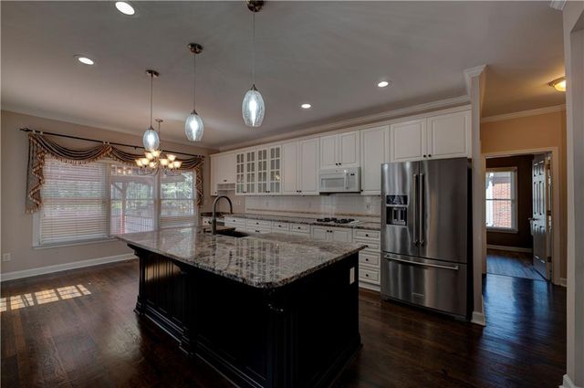 3609 Lakeside Pointe NW, Kennesaw, GA 30144