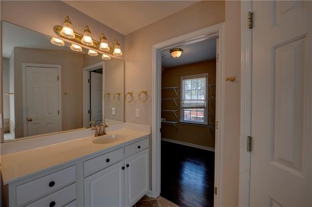 3609 Lakeside Pointe NW, Kennesaw, GA 30144