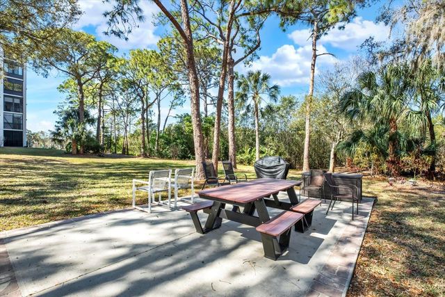 8186 TERRACE GARDEN DRIVE N 601, St Petersburg, FL 33709