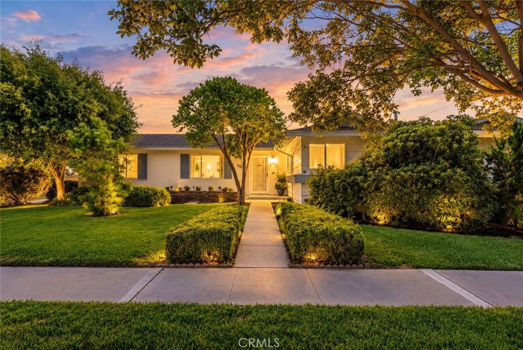 2040 W Embassy Ave, Anaheim, CA 92804 — exterior