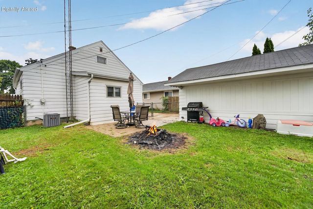 1425 south STREET, Racine, WI 53402