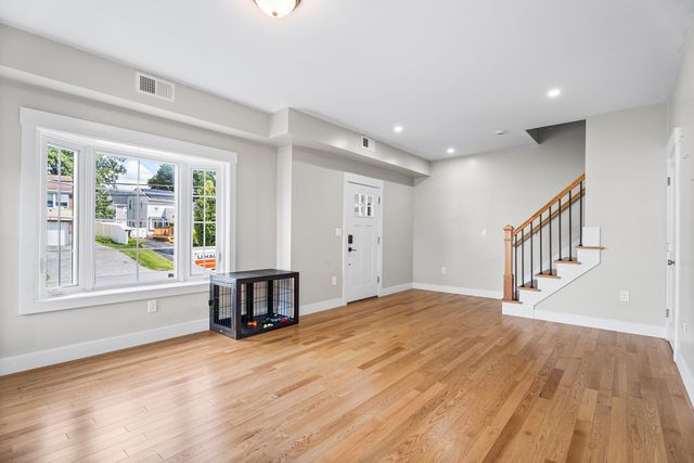 30 Valmor St, Worcester, MA 01604