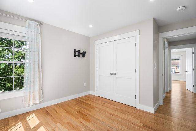 30 Valmor St, Worcester, MA 01604