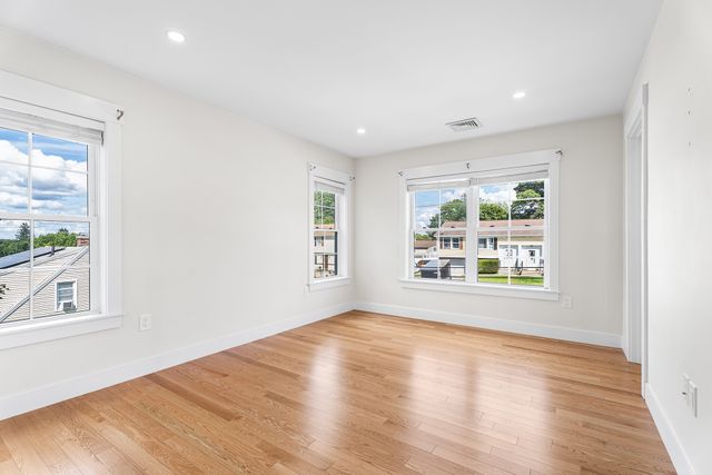 30 Valmor St, Worcester, MA 01604