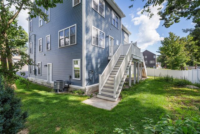 30 Valmor St, Worcester, MA 01604