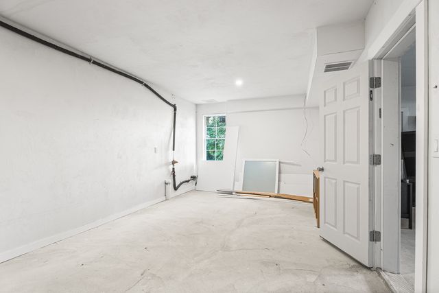 30 Valmor St, Worcester, MA 01604