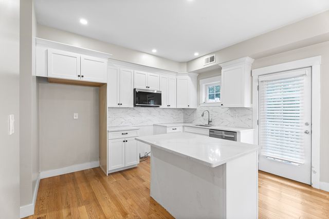 30 Valmor St, Worcester, MA 01604