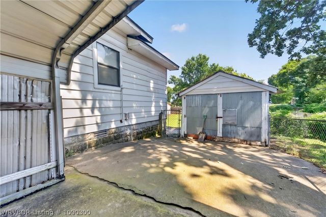 1801 S R Street, Fort Smith, AR 72901
