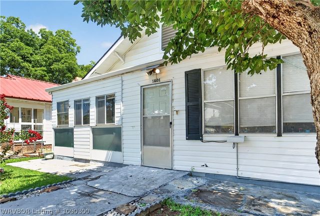 1801 S R Street, Fort Smith, AR 72901