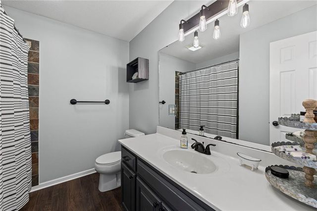 33372 Lonestar Road, Osawatomie, KS 66064