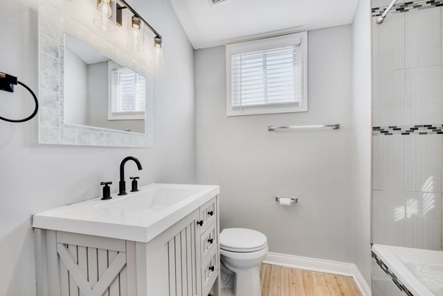5635 W Patterson Avenue, Chicago, IL 60634