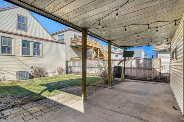 5635 W Patterson Avenue, Chicago, IL 60634