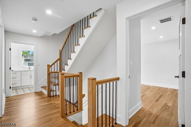 8 Pine Tree Ter, Madison Boro, NJ 07940