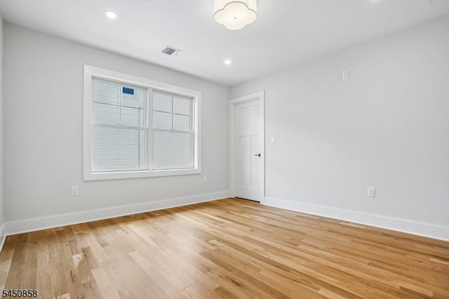 8 Pine Tree Ter, Madison Boro, NJ 07940