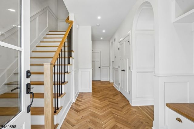 8 Pine Tree Ter, Madison Boro, NJ 07940